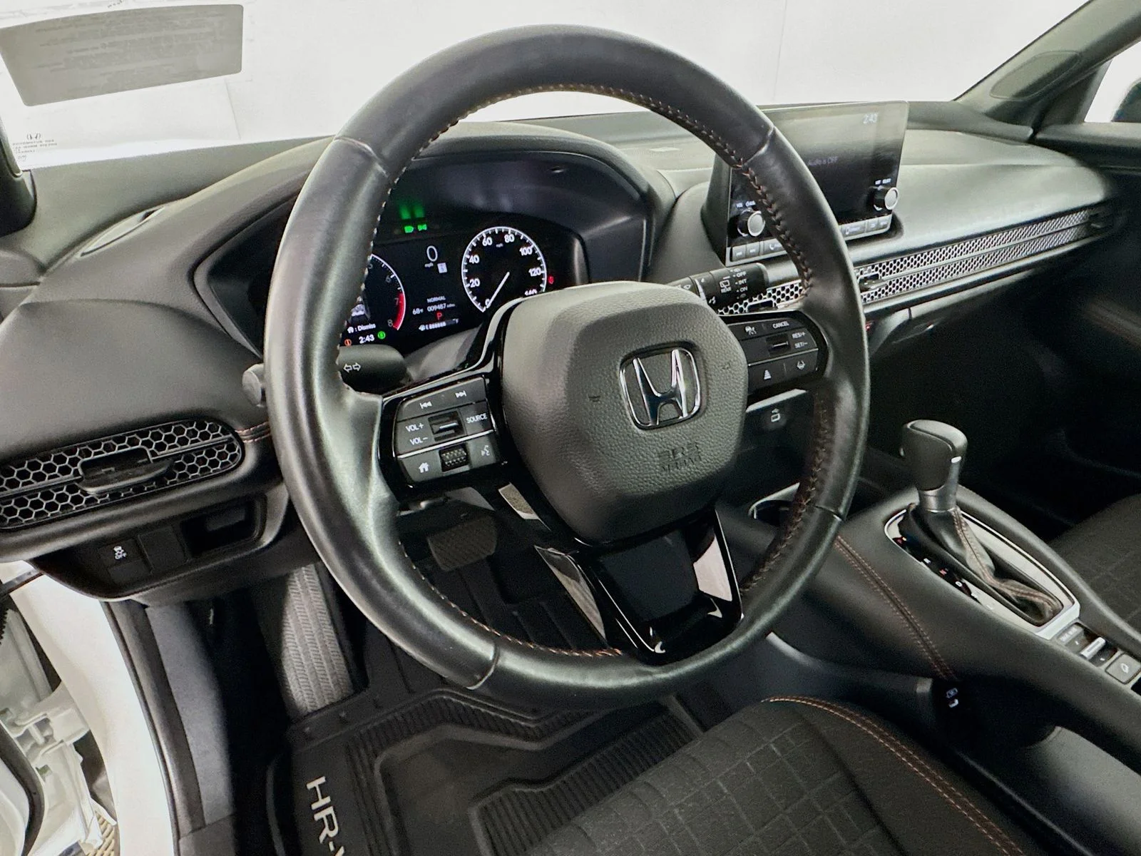 Used 2024  Honda Sport image 11