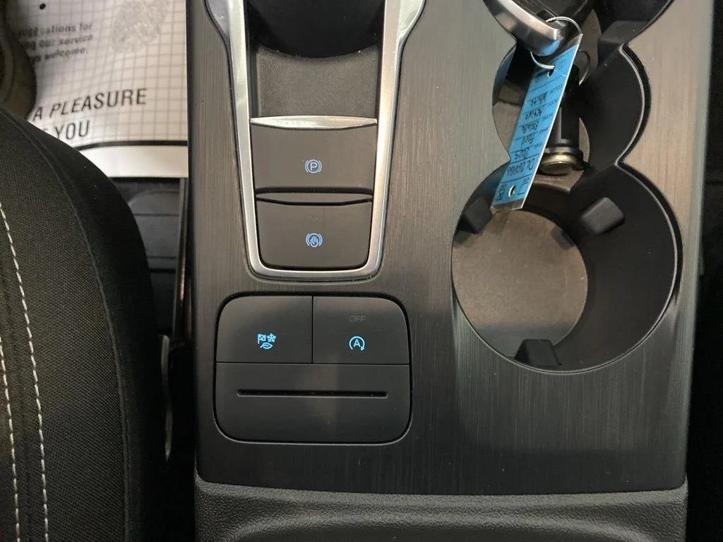 Used 2025 Silver Metallic Ford Active image 24