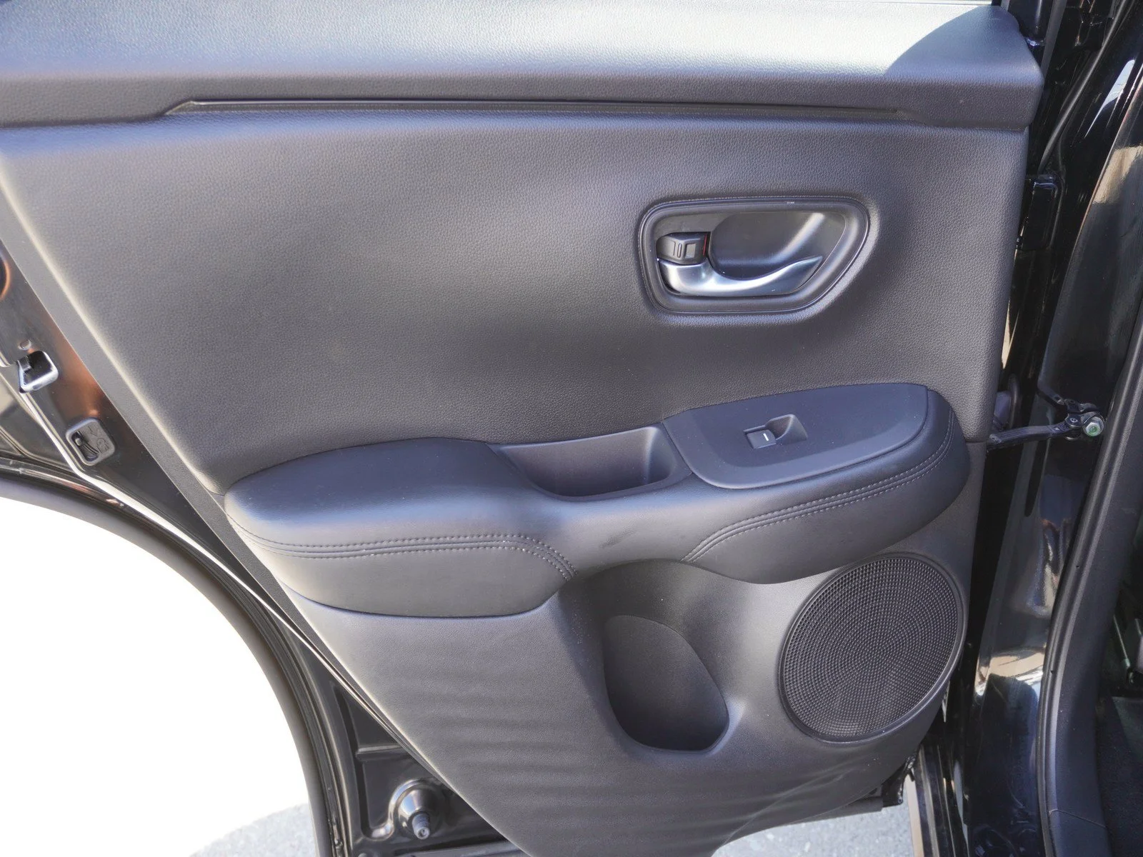 Used 2025 Crystal Black Pearl Honda LX image 11