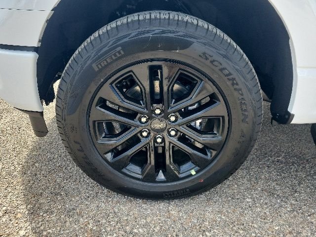 New 2026 White Ford XLT image 32