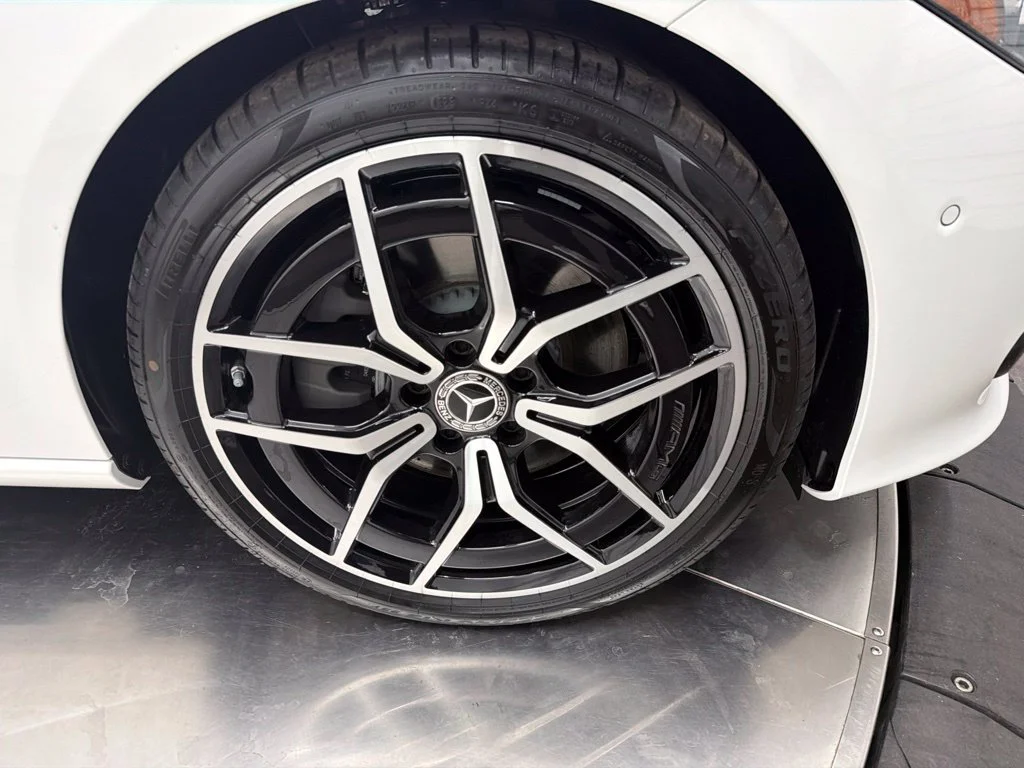 New 2027 White Mercedes-Benz C 300 image 9