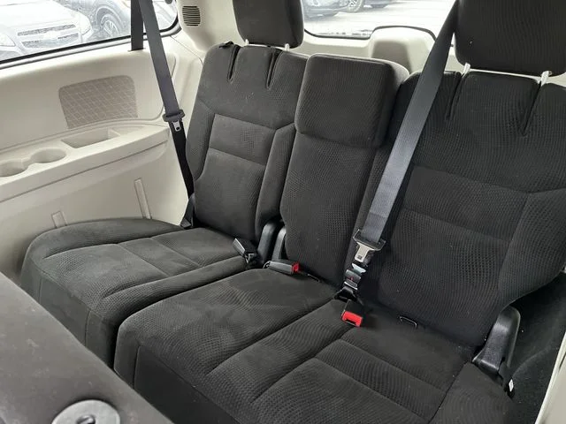 2017 Dodge Grand Caravan SE - Photo 25