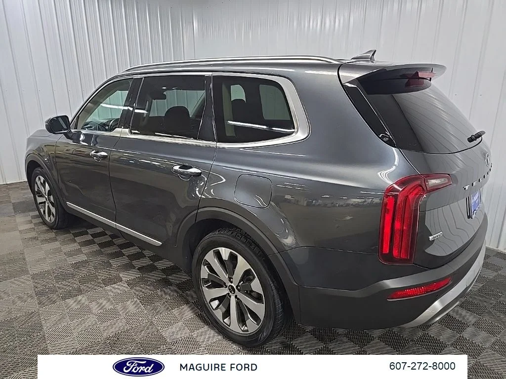 Used 2021 Gray Kia S image 12