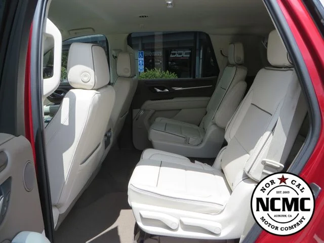 2023 GMC Yukon Denali - Photo 37