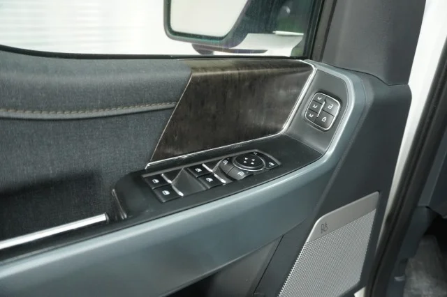 Used 2023  Ford Pro image 16