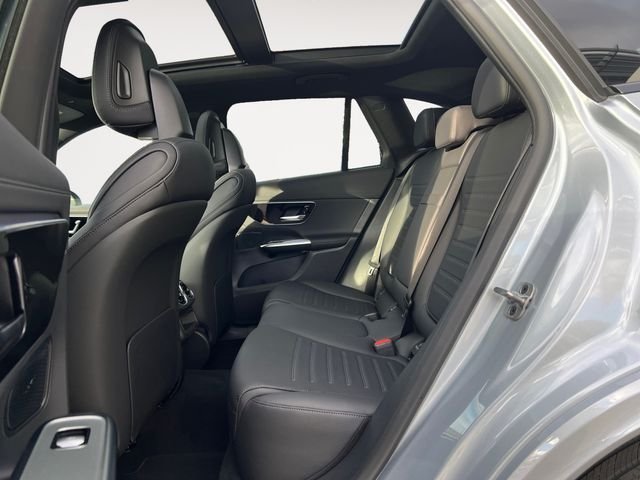 Used 2026 Silver Mercedes-Benz GLC 300 image 13