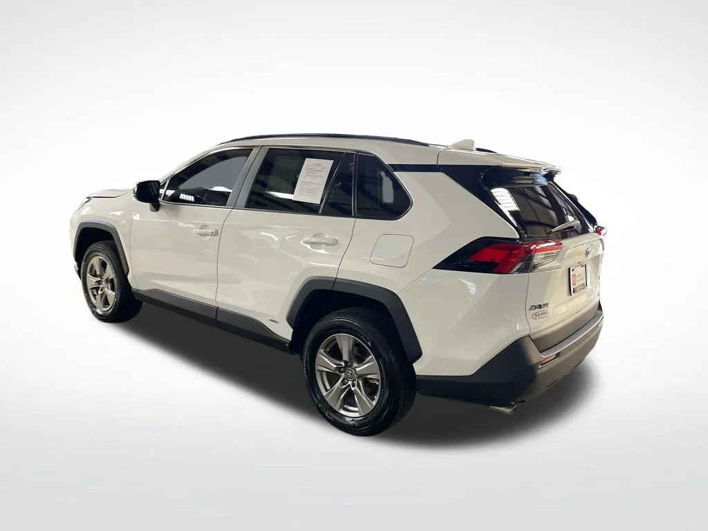 Certified Used 2025 White Toyota LE image 3