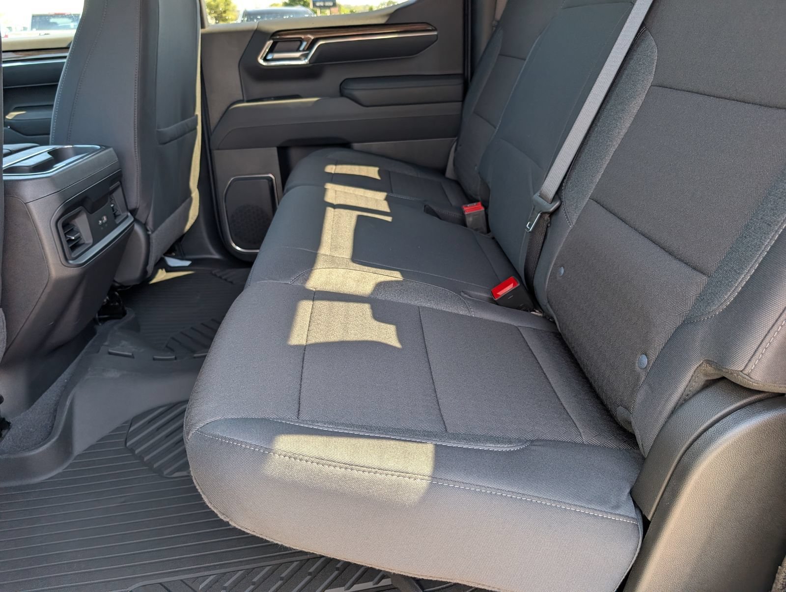 2026 Chevrolet Silverado 1500 LT - Photo 8