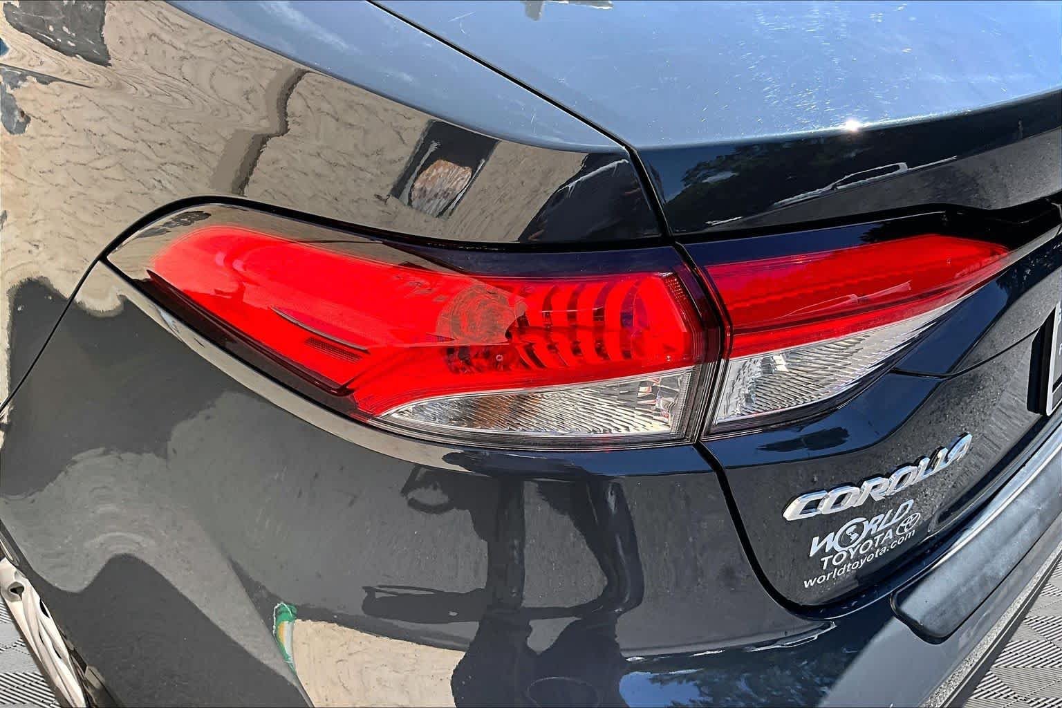 Used 2023 Underground Toyota LE image 29