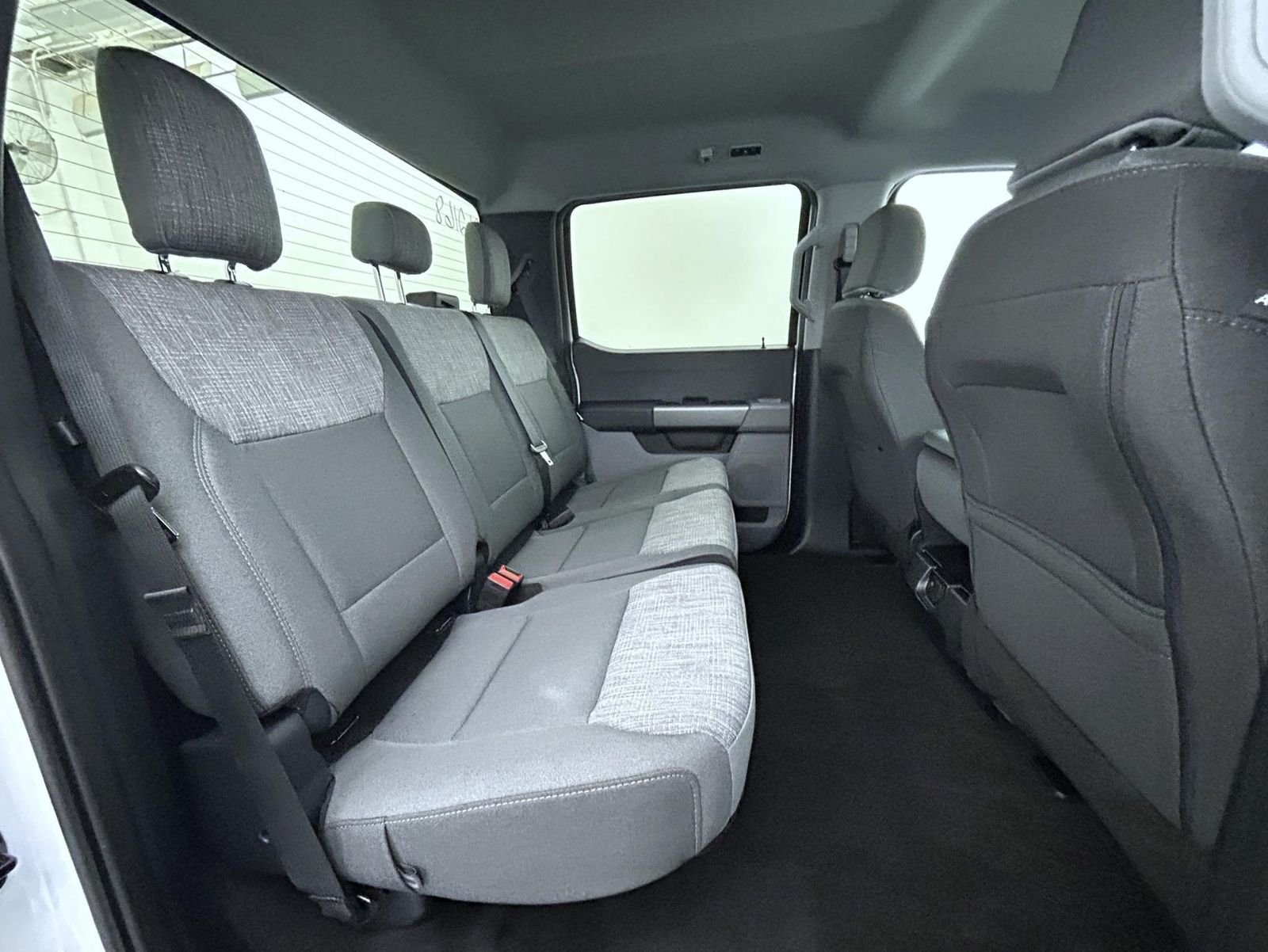New 2026 Oxford White Ford XLT image 18