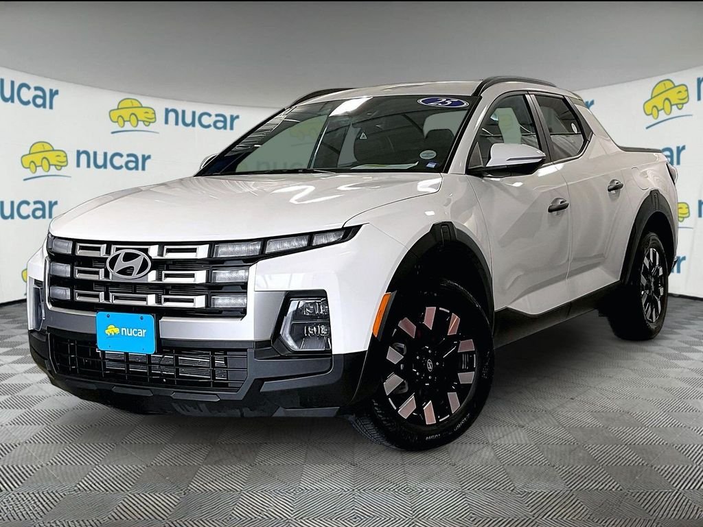 Used 2025 White Hyundai SEL image 3