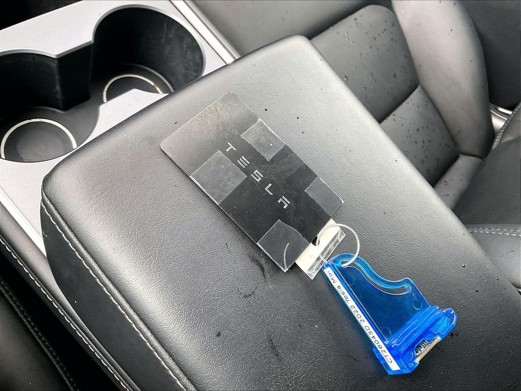 Used 2022 Deep Blue Metallic Tesla Long Range image 28