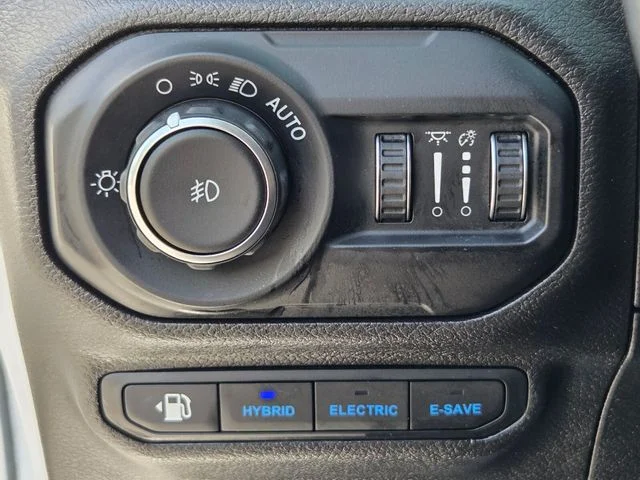 Used 2022 White Jeep Unlimited Sahara 4xe image 27