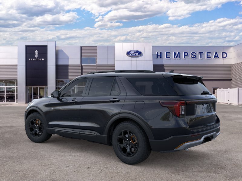 New 2026 Agate Black Metallic Ford Tremor® image 4