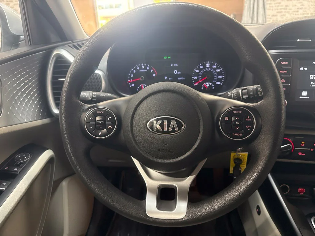 Used 2020 Sparkling Silver Kia LX image 19