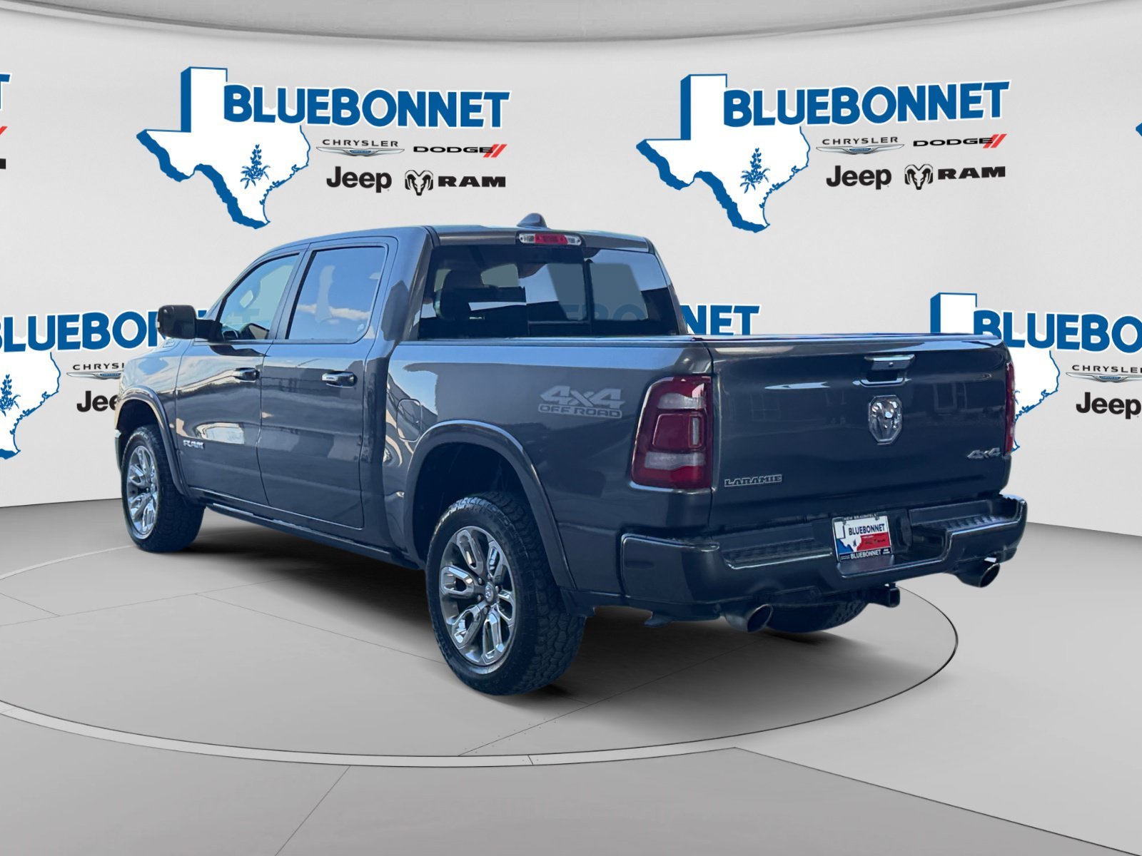 Used 2022 Granite Crystal Metallic Clearcoat Ram Laramie image 7