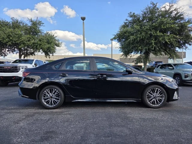 Used 2024 Black Kia GT-Line image 7