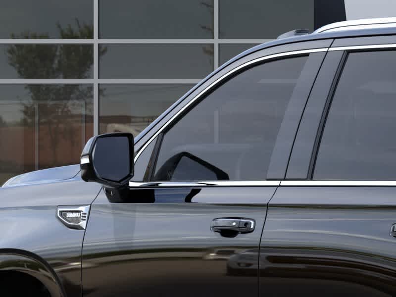 2026 GMC Yukon Denali - Photo 12