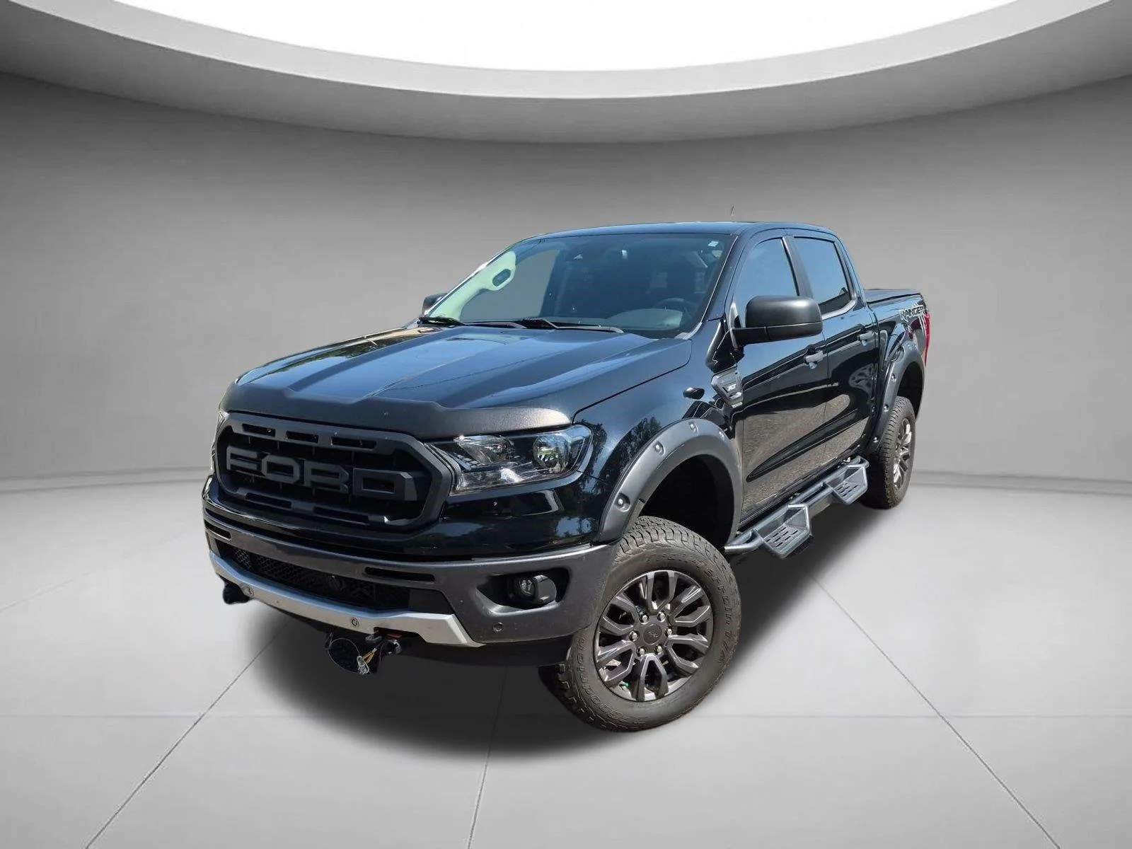 Used 2020 Shadow Black Ford XLT image 1