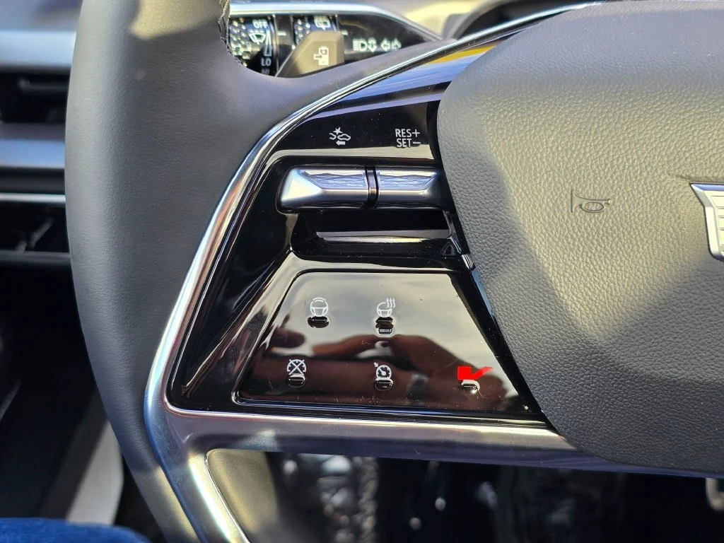 2027 Cadillac VISTIQ Sport - Photo 30