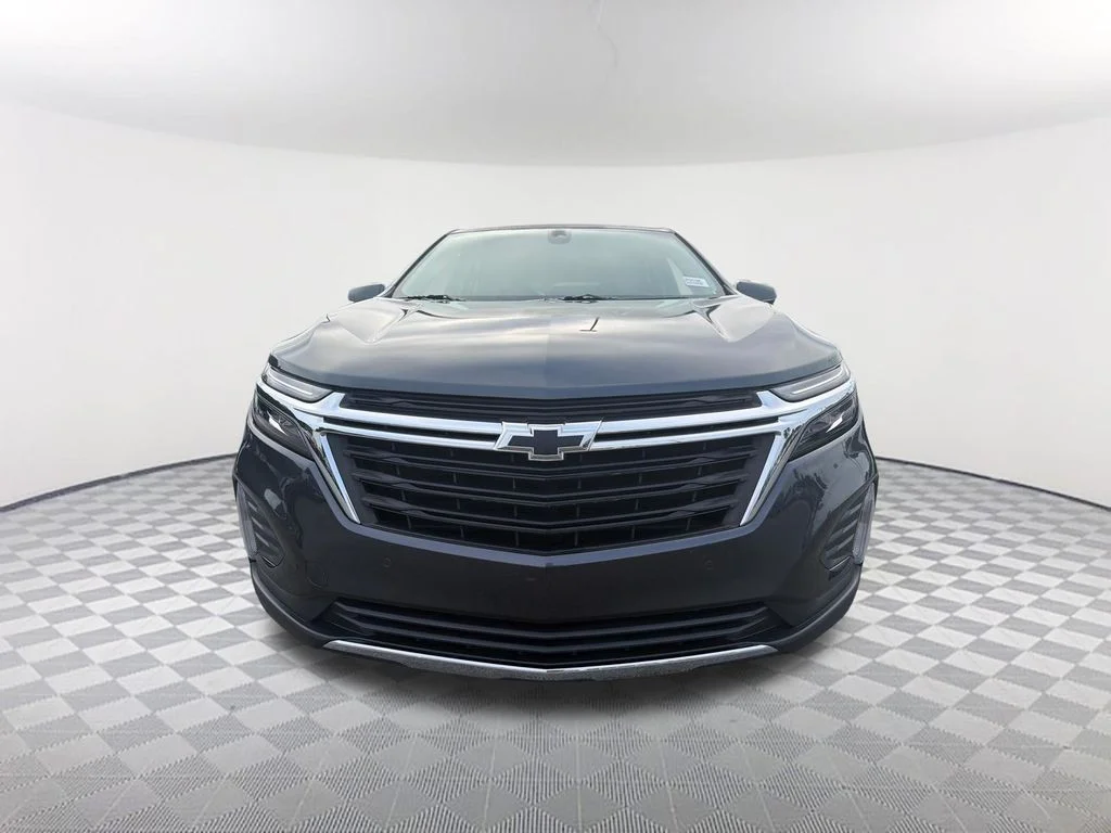Used 2022 Gray Chevrolet LT image 2