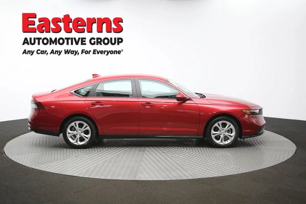 Used 2023 Red Honda LX image 41