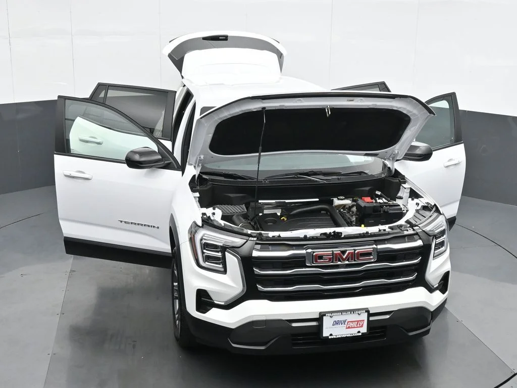Used 2026 White GMC Elevation image 34