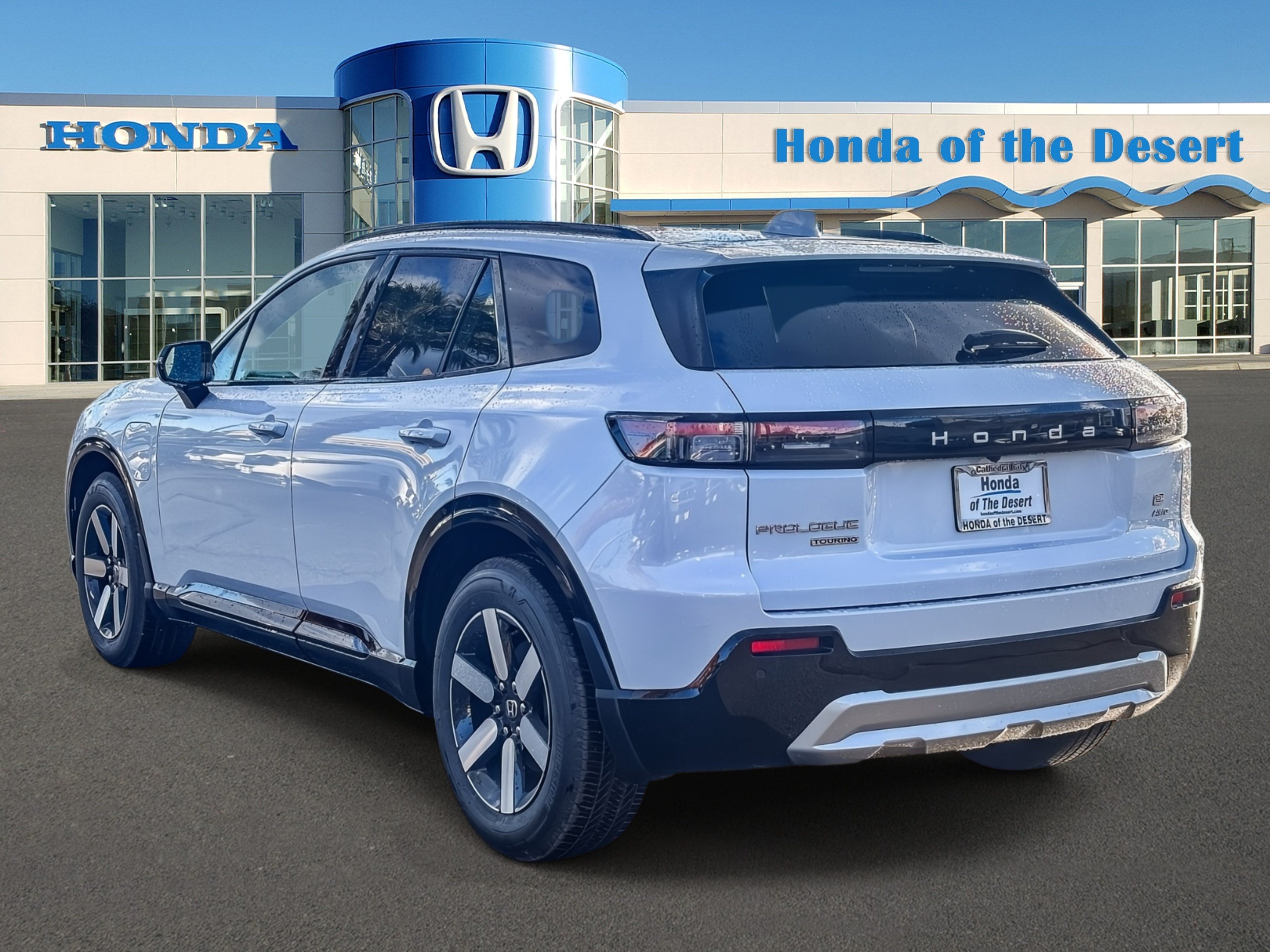 New 2026 Frostline White Pearl Honda Touring image 4