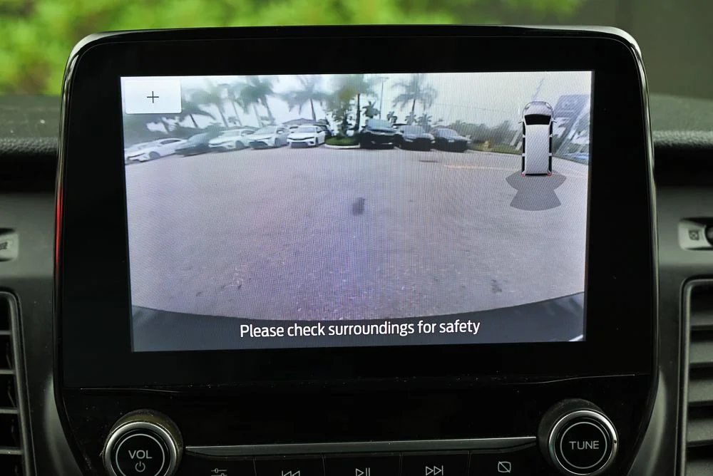 Used 2020 White Ford Base image 27