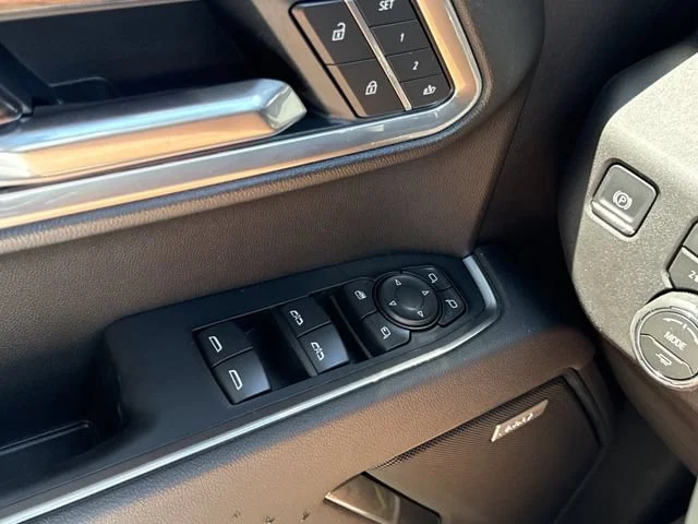 2026 Chevrolet Silverado 1500 LTZ - Photo 18