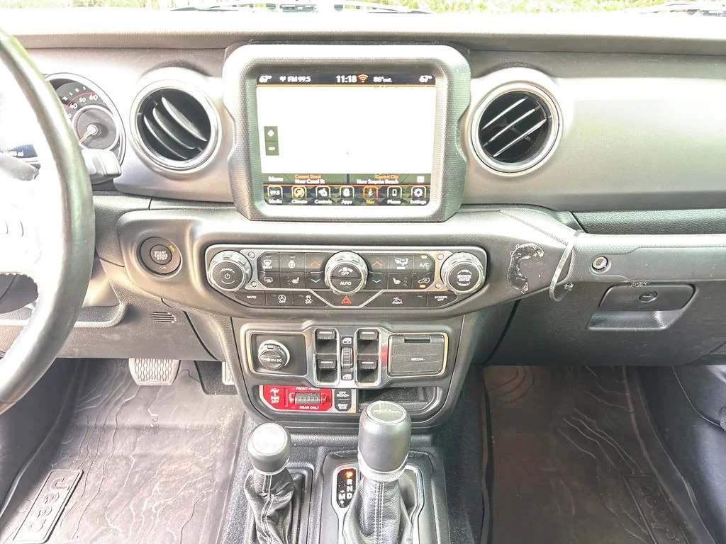 Used 2022 Beige Jeep Rubicon image 23