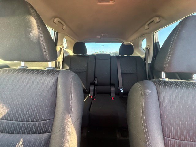 Used 2020 White Nissan SV image 17