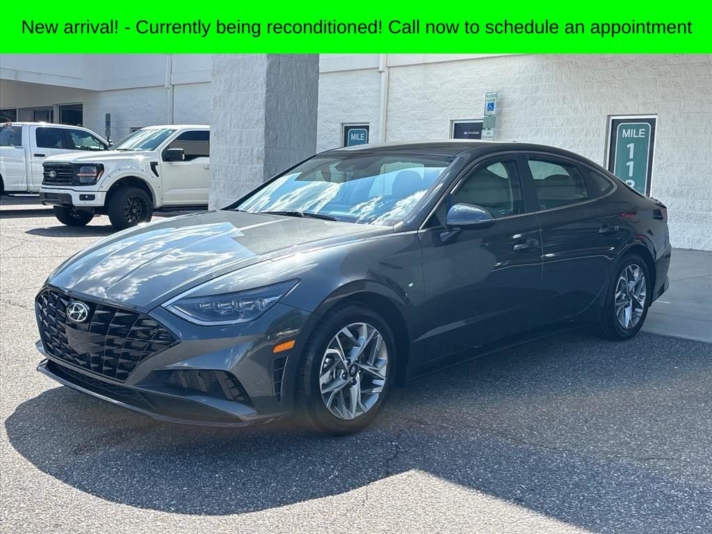 Used 2023 Gray Hyundai SEL image 23