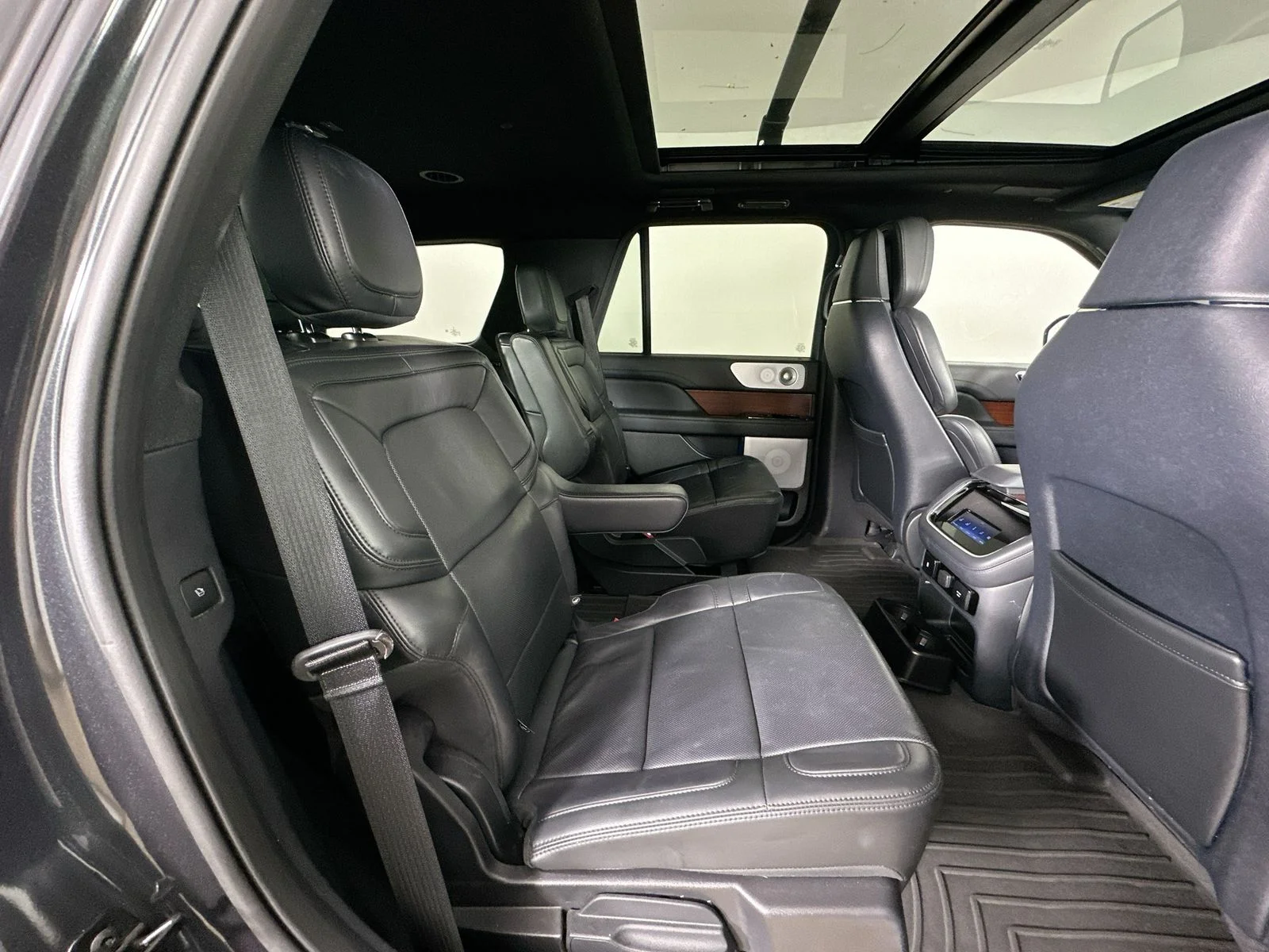 Used 2023 Gray Lincoln  image 43