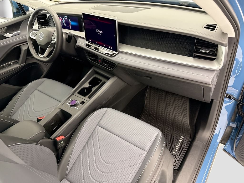 New 2026 Monterey Blue Pearl Volkswagen SE image 15