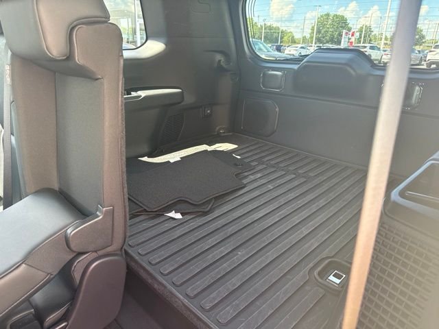 Used 2025 White Toyota Base image 20