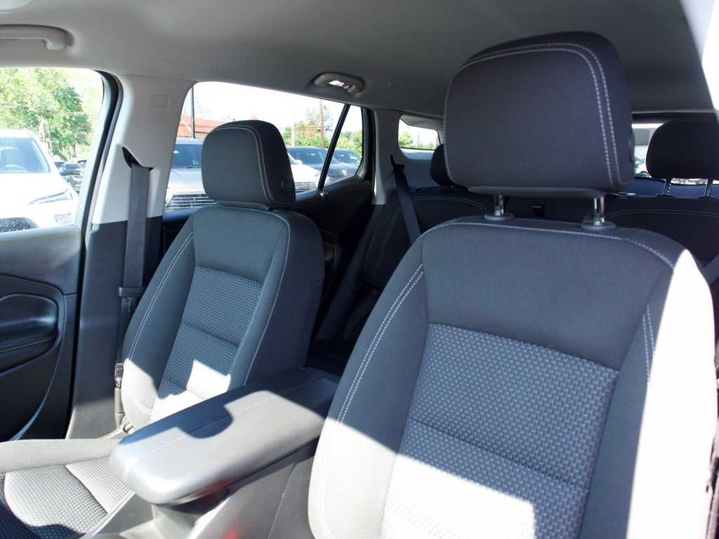 2023 GMC Terrain SLE - Photo 15