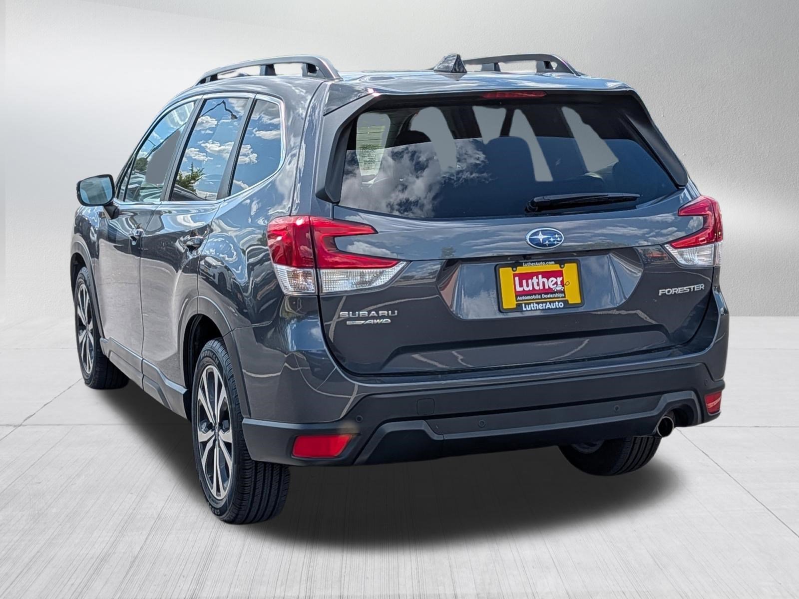 Used 2024 Magnetite Gray Metallic Subaru Limited image 5