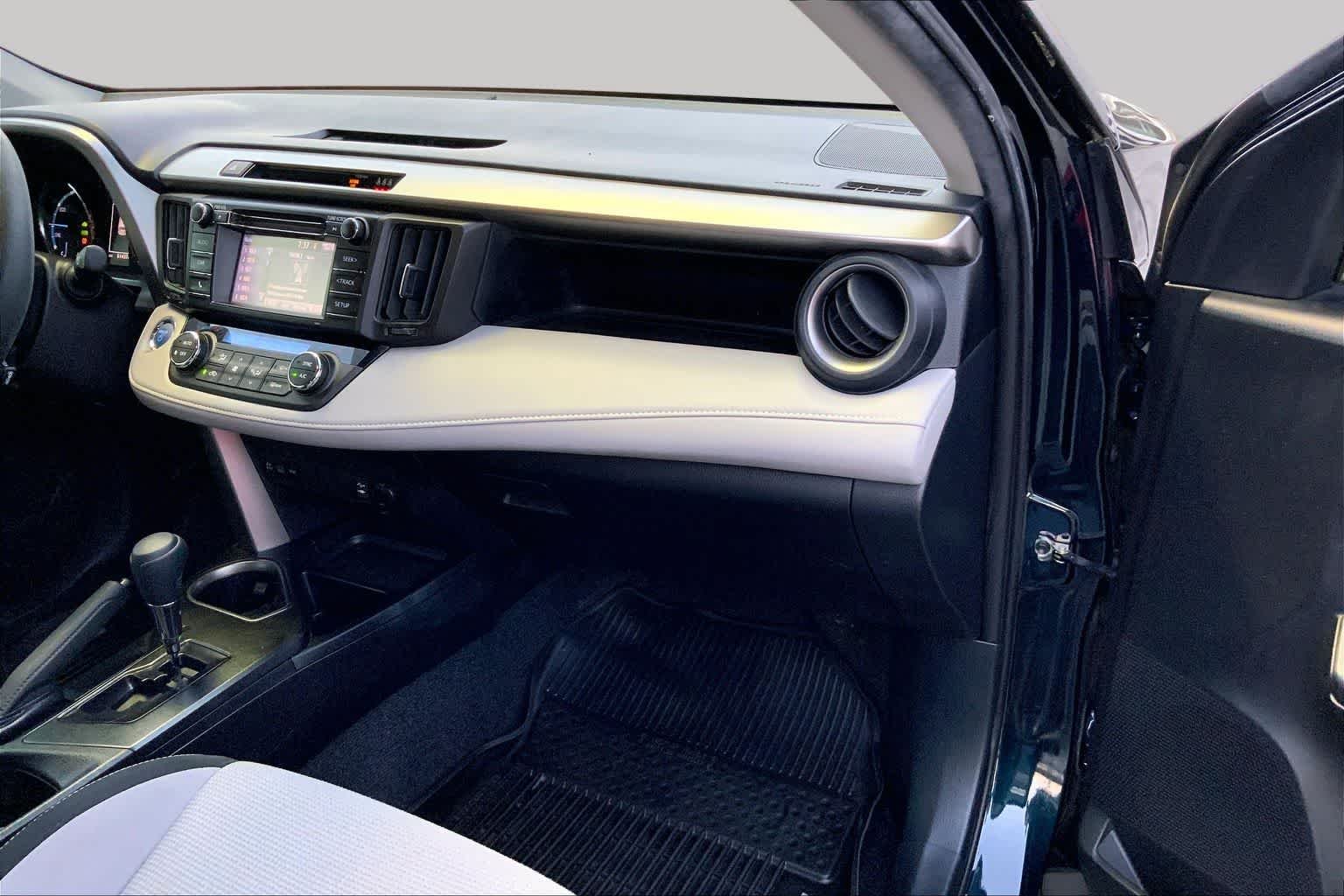 Used 2018 Galactic Aqua Mica Toyota Hybrid LE image 26