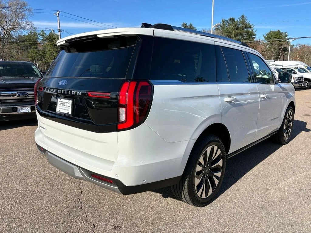 Used 2025 White Metallic Ford Platinum image 3