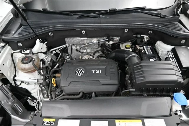 Used 2021  Volkswagen 2.0T SE image 20