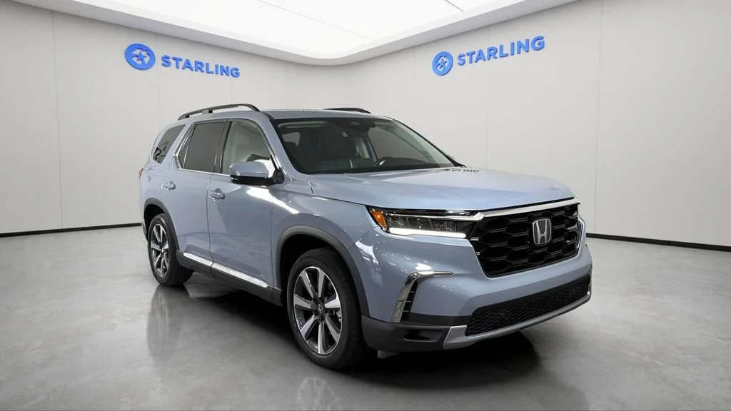 Used 2025 Gray Honda Touring image 13