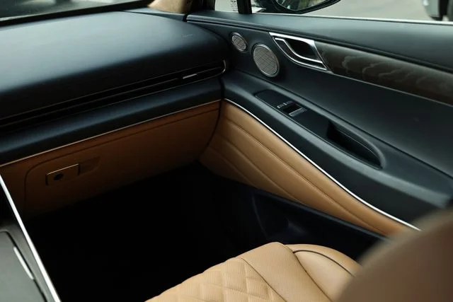 Used 2024 Capri Blue Genesis 3.5T image 31