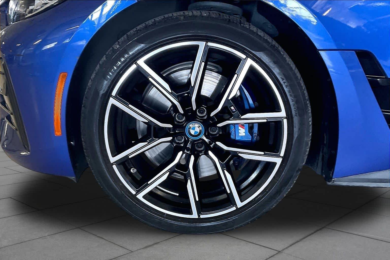 Used 2023 Portimao Blue Metallic BMW eDrive40 image 10