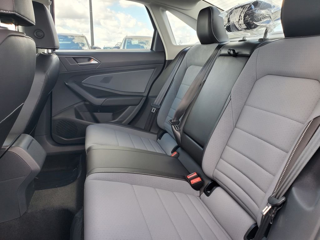 New 2026 Gray Volkswagen 1.5T SE image 7