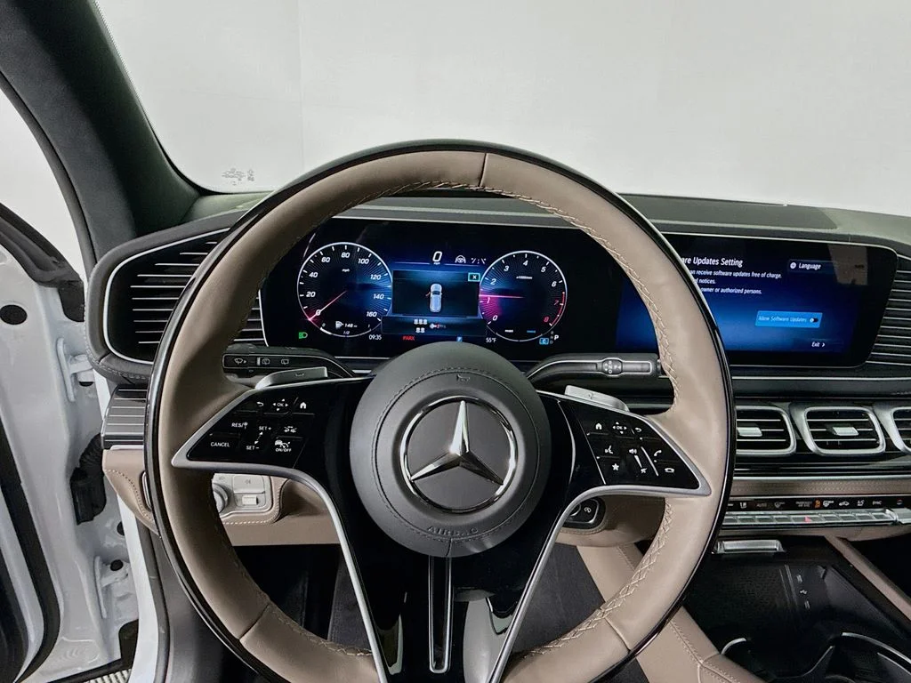 New 2026  Mercedes-Benz GLS 580 image 12