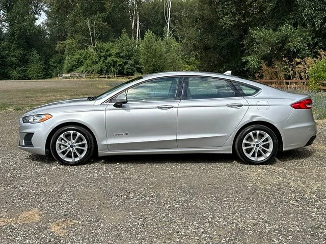 Used 2019 Ingot Silver Ford SE image 6