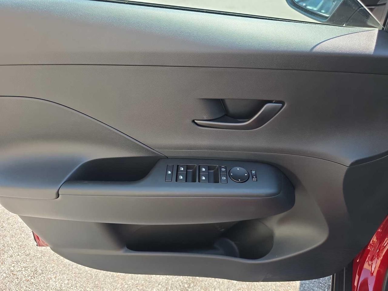 2025 Hyundai Kona SEL Convenience - Photo 19