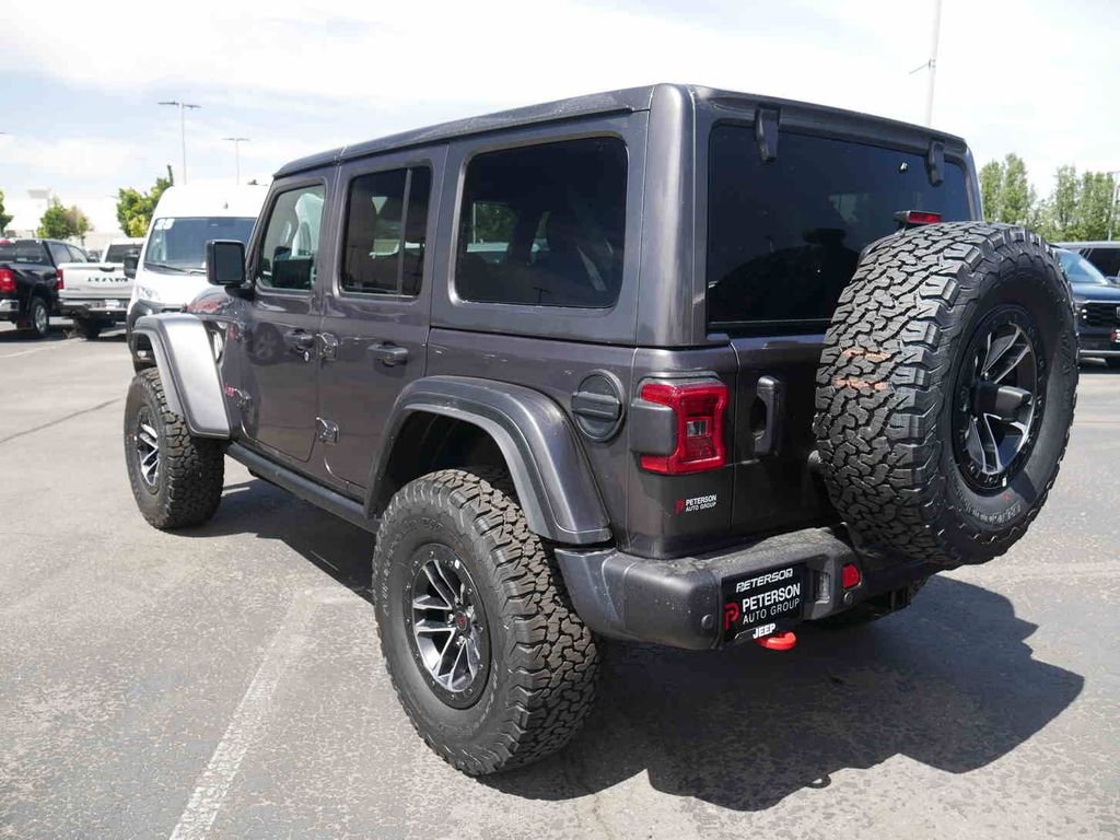 New 2026 Granite Crystal Metallic Clear-Coat Exterior Paint Jeep Rubicon image 21