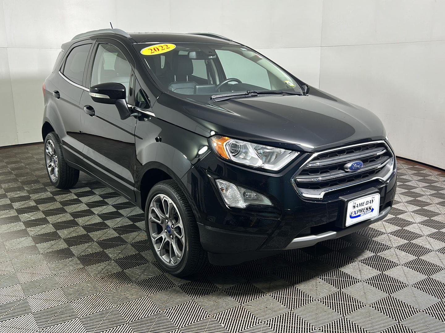 Used 2022 Shadow Black Ford Titanium image 5
